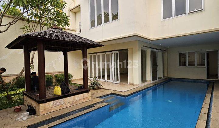 Eleven Townhouse For Sale Pejaten Barat 2 Jakarta Selatan, Modern Tropical Design 2