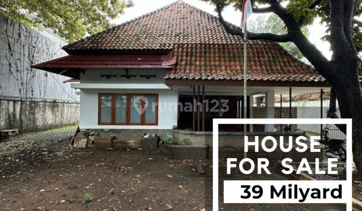 Menteng For Sale Rumah Lama, Prime Area, Menteng Jakarta Pusat Jalan Lebar