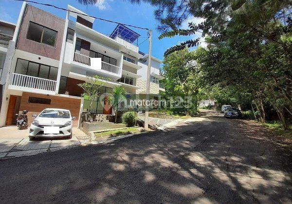Rumah Modern Minimalis 2 Lantai Siap Huni, Komplek Dago Resort 2