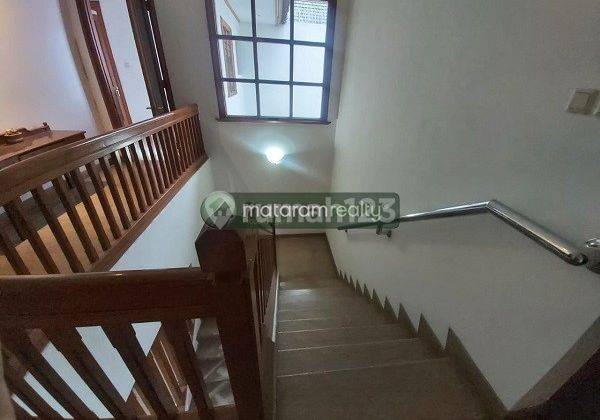Rumah 2 Lantai Cocok Untuk Kantor Sayap Cipaganti, Bandung 20