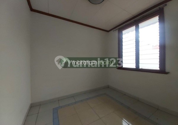 Rumah 2 Lantai Cocok Untuk Kantor Sayap Cipaganti, Bandung 34