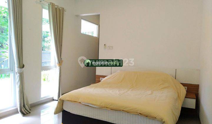 Rumah 2 Lantai, Lux, Furnished, Ada Kolam Renang, Setra Murni 11