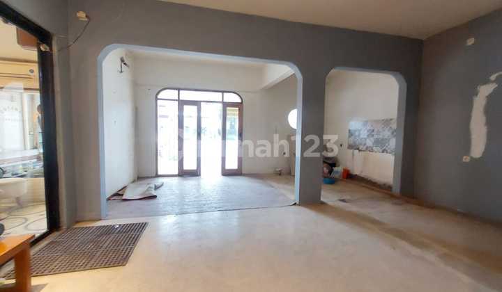 Rumah Bagus, Cocok Untuk Kantor Cafe Usaha, Sayap Jalan Riau 12