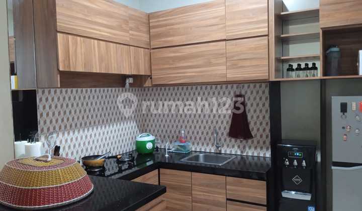 Rumah Bagus Untuk Kantor Rumah Tinggal, Jalan Sriwijaya, Bkr 7