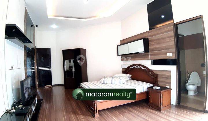 Rumah Lux 2 Lantai, Furnished, Surya Sumantri Pasteur, Siap Huni 13