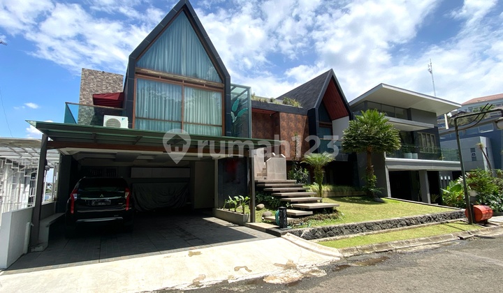 Rumah Mewah Full Furnished, Full View, Komplek Elit Dago Resort Rumah Mewah Full Furnished, Full View, Komplek Elit Dago Resort