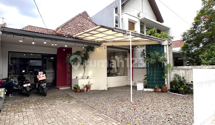 Rumah 1 Lantai Sangat Bagus untuk Usaha/ Kantor, Sayap Jalan Riau