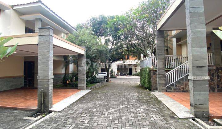 Rumah Mewah Semi Villa di Cipedes, Sukajadi, Ada Kolam Renang 2