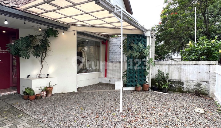 Rumah 1 Lantai Sangat Bagus untuk Usaha/ Kantor, Sayap Jalan Riau 2