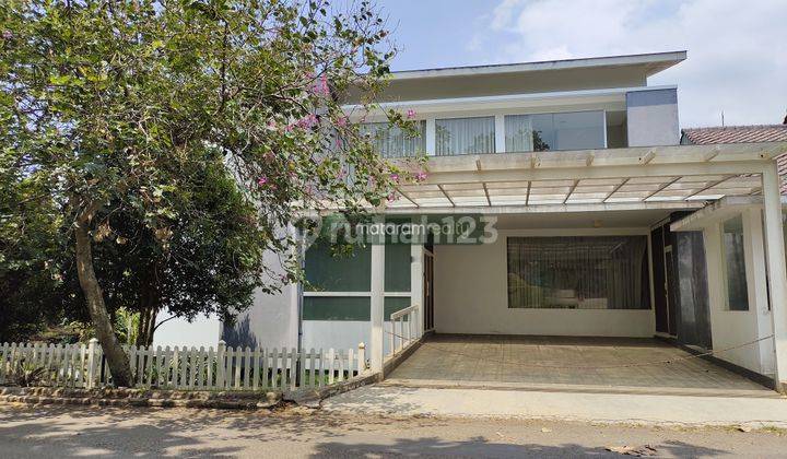 Rumah Lux 3 Lantai Full Furnished Siap Huni, Komplek Dago Resort 1