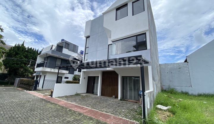 Rumah Estetik 3 Lantai, Furnished Siap Huni, Setiabudi Regency 2