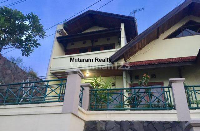 Rumah Nyaman 2 Lantai, Furnished, Dapat View, Bukit Ligar Dago 2