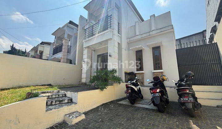 Rumah 2 Lantai, 155m2, Bagus, Dekat Main Road Setiabudi Bandung 1