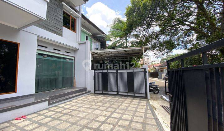 Rumah Lux 2 Lantai Full Renov Bagus Buat Kantor Sayap Jalan Riau 2