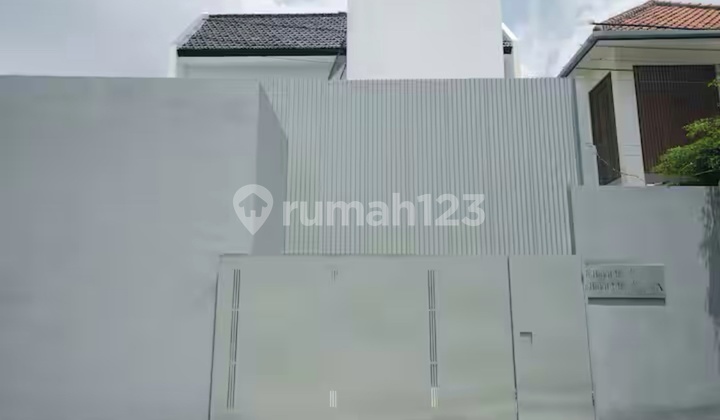 Rumah Industrial Full Furnished Sangat Bagus, Geger Kalong Permai 2