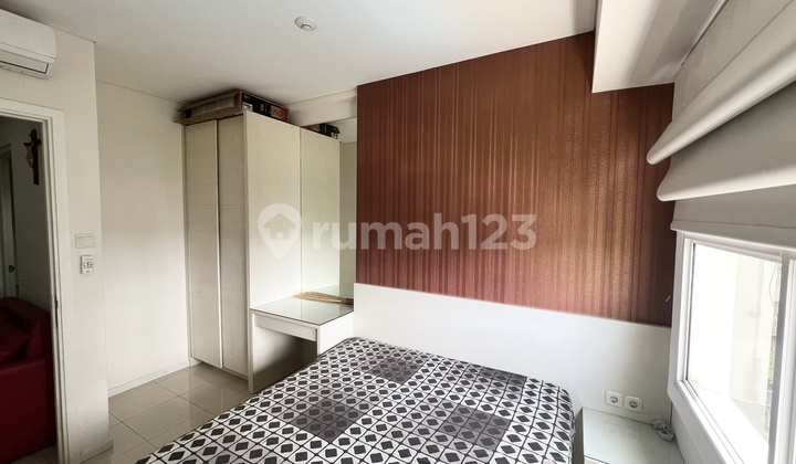 Parahyangan Residence Apartment, 1 Bedroom, Furnished, Pool View 2