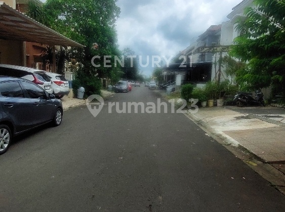 Furnished Good House Yellow Rainbow Kelapa Gading North Jakarta 2