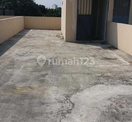 Affordable Brand New 4.5-Story Shop-House on Strategic Jl. Tambak Pegangsaan, Menteng 2