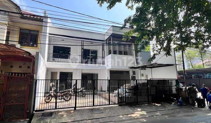 Rumah Usaha di Gading Elok Utara Klp Gading. Strategis Jln Ramai Rumah Usaha di Gading Elok Utara Klp Gading. Strategis Jln Ramai