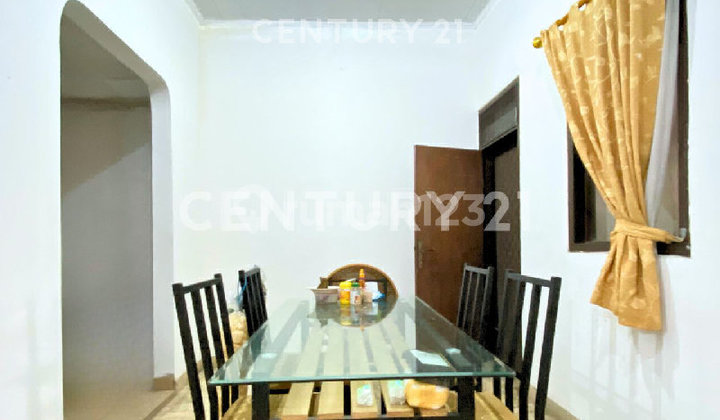 Beautiful and Comfortable House, Strategic Location, Flood-Free 2