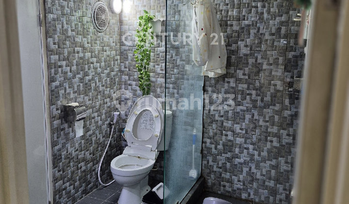 Beautiful Serene House Near Kelapa Gading Mall For Sale Cheap Fast 2