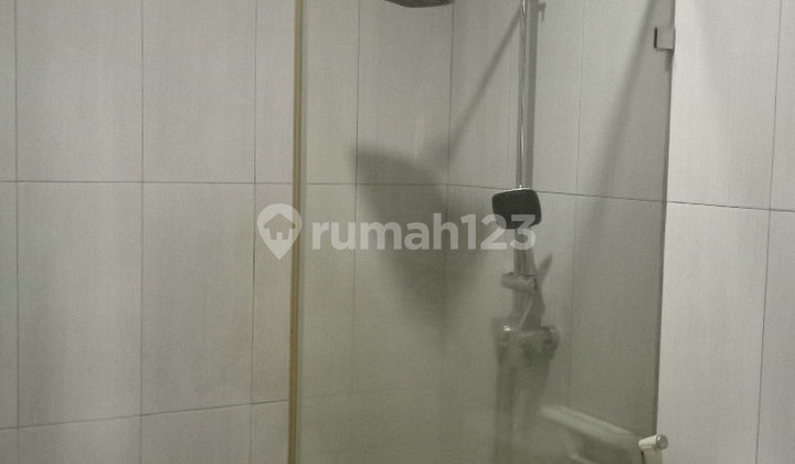 Nice House 249 M2 Area in Duren Sawit, East Jakarta 2