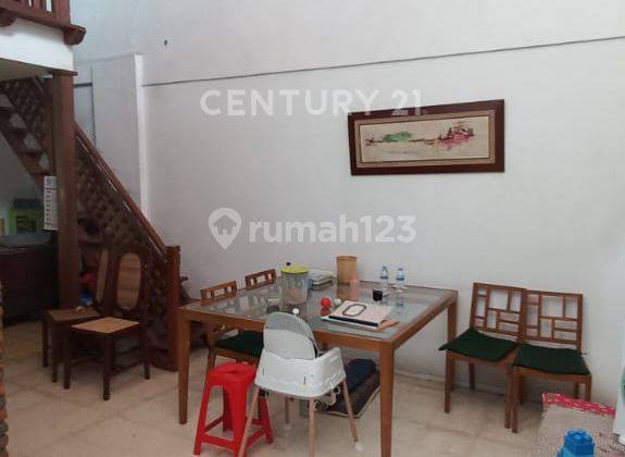 Rumah 2 Lantai Di Solo, Lokasi Bagus, Tenang, Aman