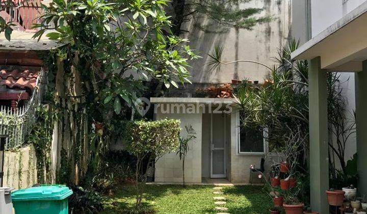 Rumah 2 lantai di Tulodong Bawah, Senopati Jaksel 2