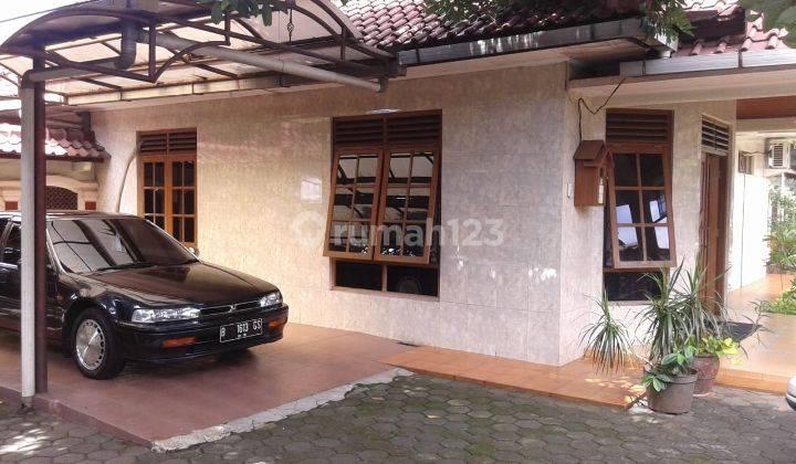 Rumah Tua, Kost2an Hitung Tanah, Lahan Luas Buat Parkir 4