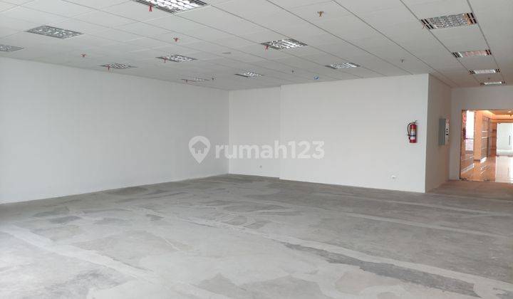 Holland Village Office Space
Jl A.Yani  by pass Jakarta Pusat, 720 m, Baru 2