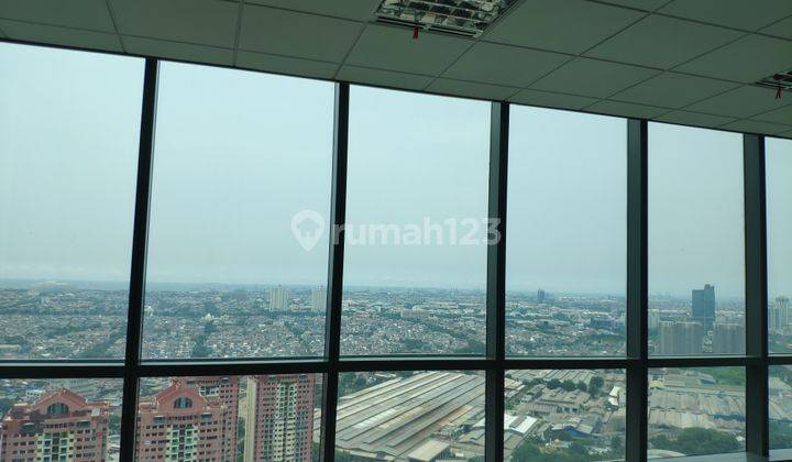 Holland Village Office Space
Jl A.Yani  by pass Jakarta Pusat, 720 m, Baru 4