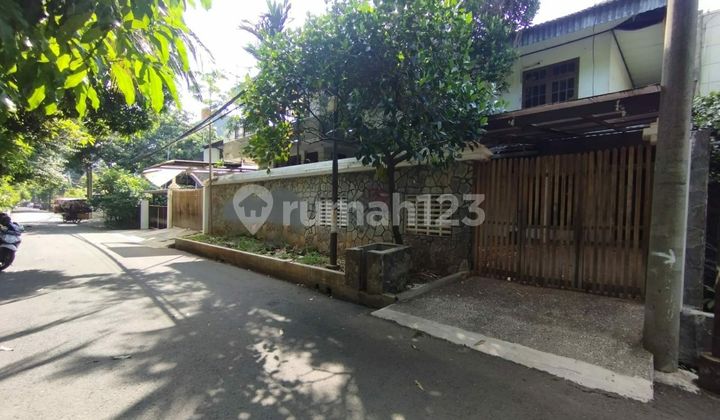Rumah tua di Jl Pelepah Elok II blok QB3 Kelapa Gading