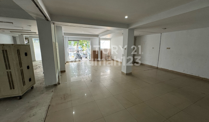 Murah Rumah Usaha Kelapa Gading Strategis Jalan Raya Siap Huni Murah Rumah Usaha Kelapa Gading Strategis Jalan Raya Siap Huni