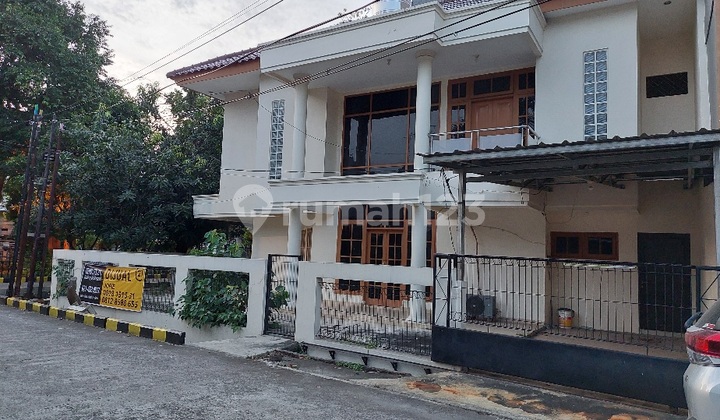 Rumah Hook Hoek Huk Puspa Gading 2 Lantai Hadap Utara & Timur 2