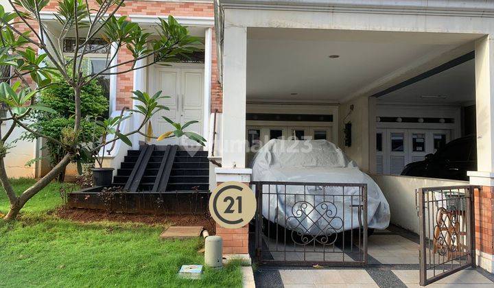 Rumah Hook Bagus Siap Huni 3 Lantai di Royal Gading Mansion 2