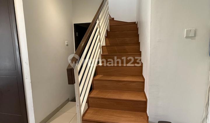 Rumah Bagus Renovasi JGC Shinano 2 Lantai Jual Murah 2