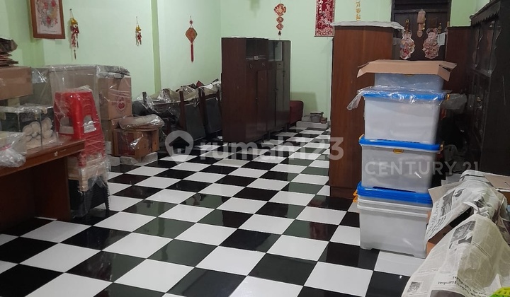 Business Property in Pisangan Lama Raya, East Jakarta - Strategic Location with Wide Road Access 2