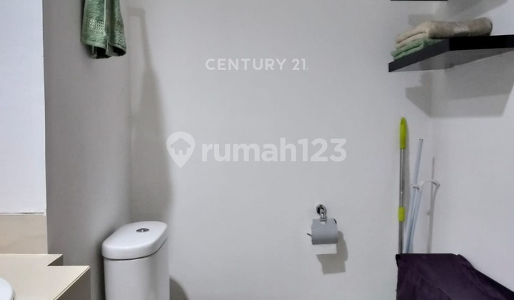 Apartemen U Residence Lippo Karawaci Full Furnished View Pool 2