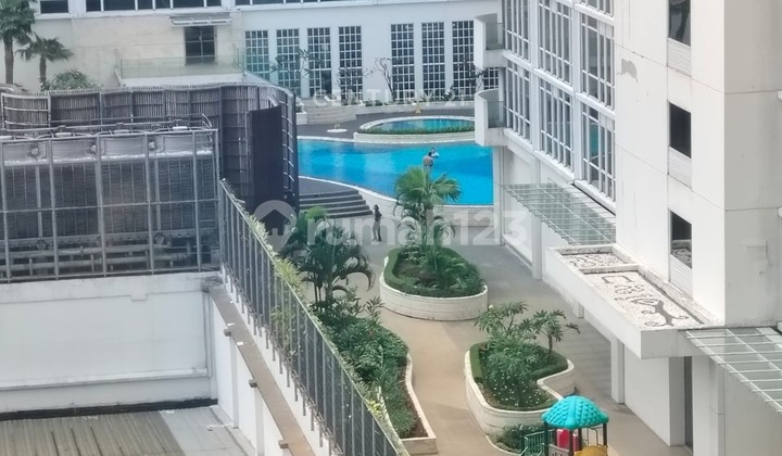 Apartemen U Residence Lippo Karawaci Full Furnished View Pool 1