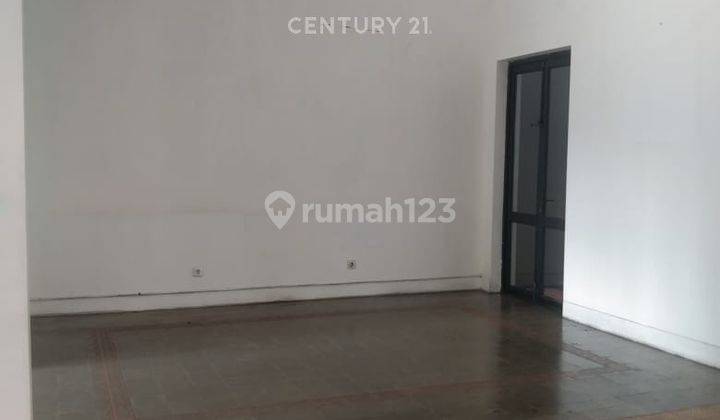 Ruang Usaha Ex Resto Di Jl Gandapura Bandung  2