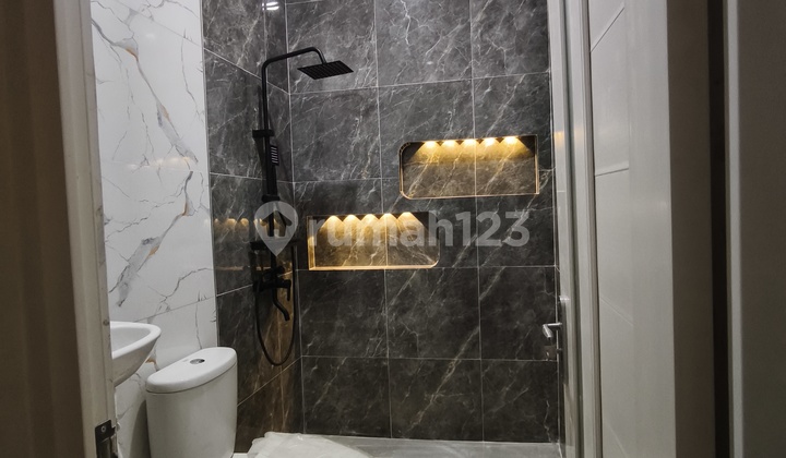 Dijual Rumah 3 Kamar Tidur di Tengah Kota Samarinda