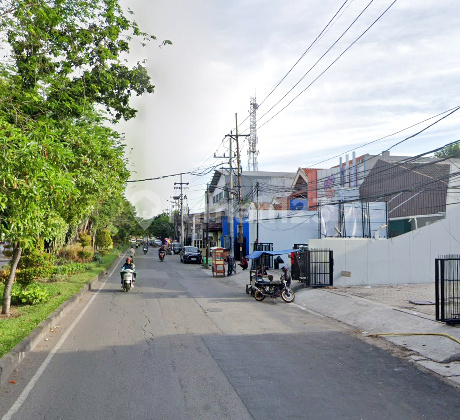 Dijual Rumah Manukan Tama Area Komersial Strategis 2