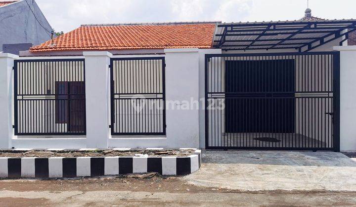 Disewakan Rumah Medokan Asri Tengah Ada Gudang 1