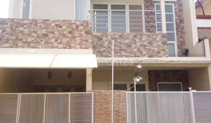 Dijual Rumah 2 Lantai Minimalis Bumi Marina Emas 1