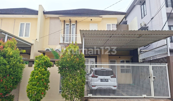Dijual Rumah 2 Lantai Klampis Aji Tengah Strategis