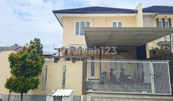 Dijual Rumah 2 Lantai Klampis Aji Tengah Strategis