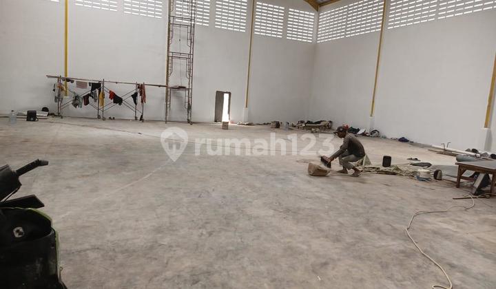 For Rent: Brand New Warehouse Plot Dpr Cipondoh Area 800m² Building 600m² 40ft Container Access Ready by November 2025.