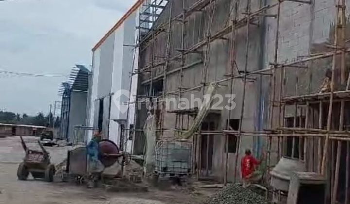 For rent: brand new warehouse in Balaraja, available early May 2024, price Rp. 32,000,-/m2/month, minimum 2 years.