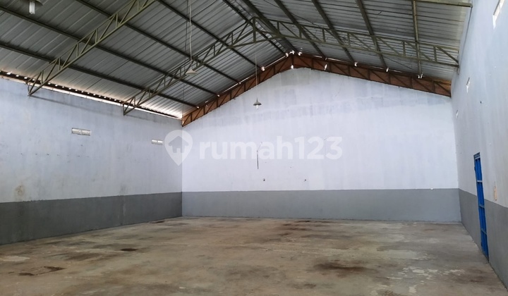 Warehouse for Rent in Jurumudi Tangerang, Accessible for Standard Trucks