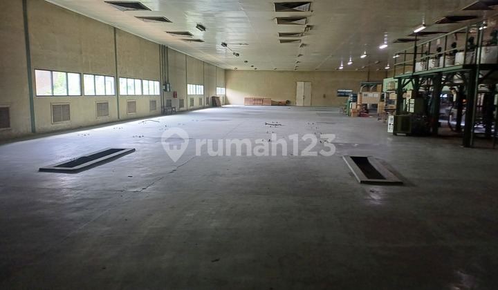 For Sale Jatiywng Warehouse, Lot 20,000 m², Access for 40ft Containers, Industrial Permit. For Sale Jatiywng Warehouse, Lot 20,000 m², Access for 40ft Containers, Industrial Permit.